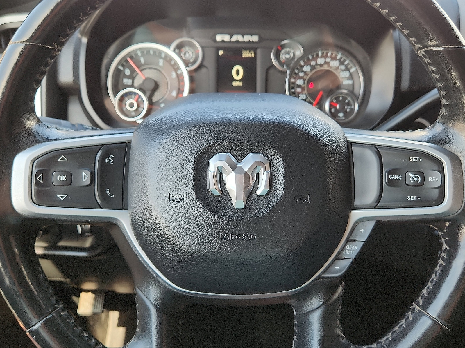 Used 2024 RAM 3500 Big Horn AWD/4WD image 19