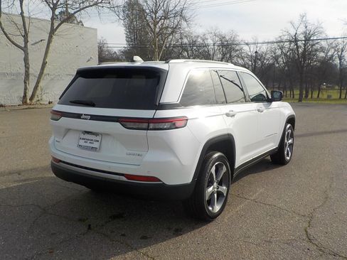 New 2026 Jeep Grand Cherokee Limited image 4