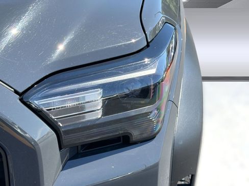 Used 2025 Toyota 4Runner TRD Off-Road image 11