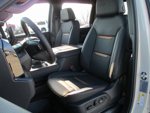 New 2026 GMC Sierra 2500 AT4 image 12