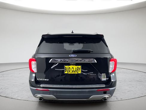 Used 2024 Ford Explorer Limited AWD/4WD image 4