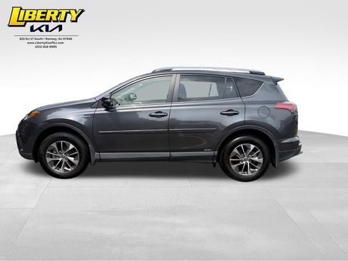 Used 2018 Toyota RAV4 XLE w/ Protection Package AWD/4WD image 4