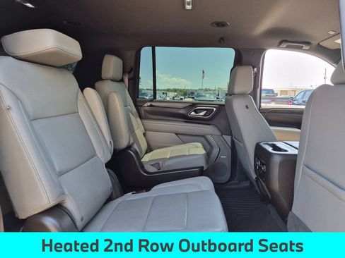 Used 2023 Chevrolet Suburban Z71 w/ Luxury Package AWD/4WD image 33
