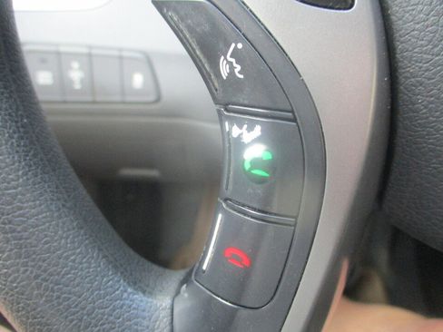 Used 2014 Hyundai Elantra SE w/ Option Group 02 FWD image 33