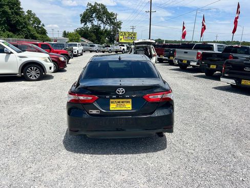 Used 2020 Toyota Camry LE FWD image 16