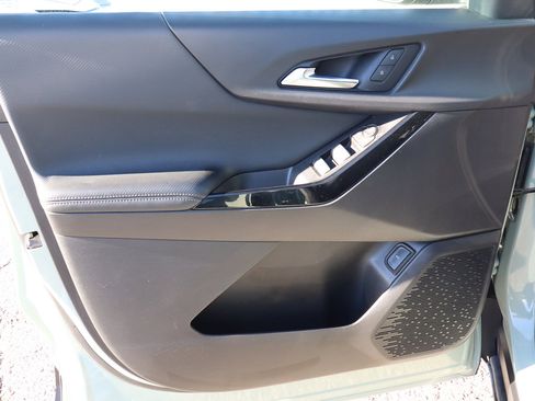 Used 2025 Chevrolet Equinox LT w/ Convenience Package II image 13