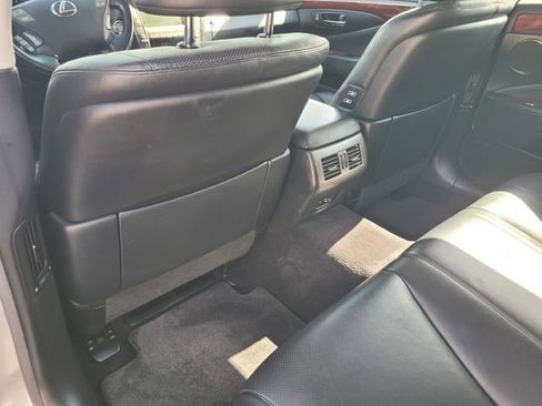 Used 2008 Lexus LS 460 image 12
