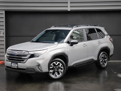 Used 2025 Subaru Forester Premium w/ Convenience Package #1