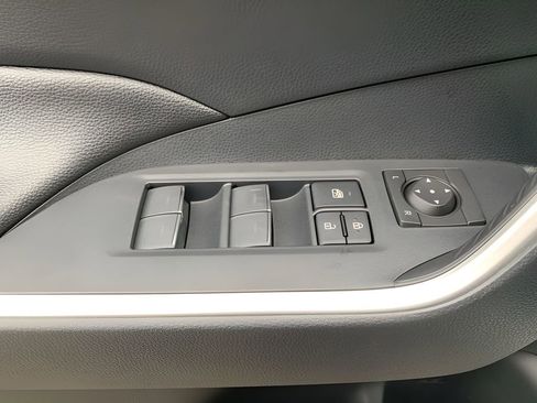 New 2025 Toyota RAV4 SE image 12