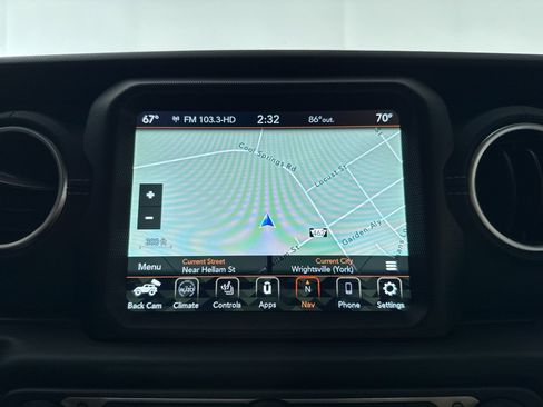 Used 2023 Jeep Wrangler Unlimited Sahara w/ Cold Weather Group AWD/4WD image 16