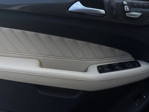 Used 2019 Mercedes-Benz GLE 43 AMG GLE 43 4MATIC Sport Utility 4D image 25