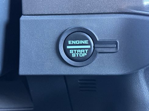 Used 2025 Ford Bronco Badlands AWD/4WD image 21