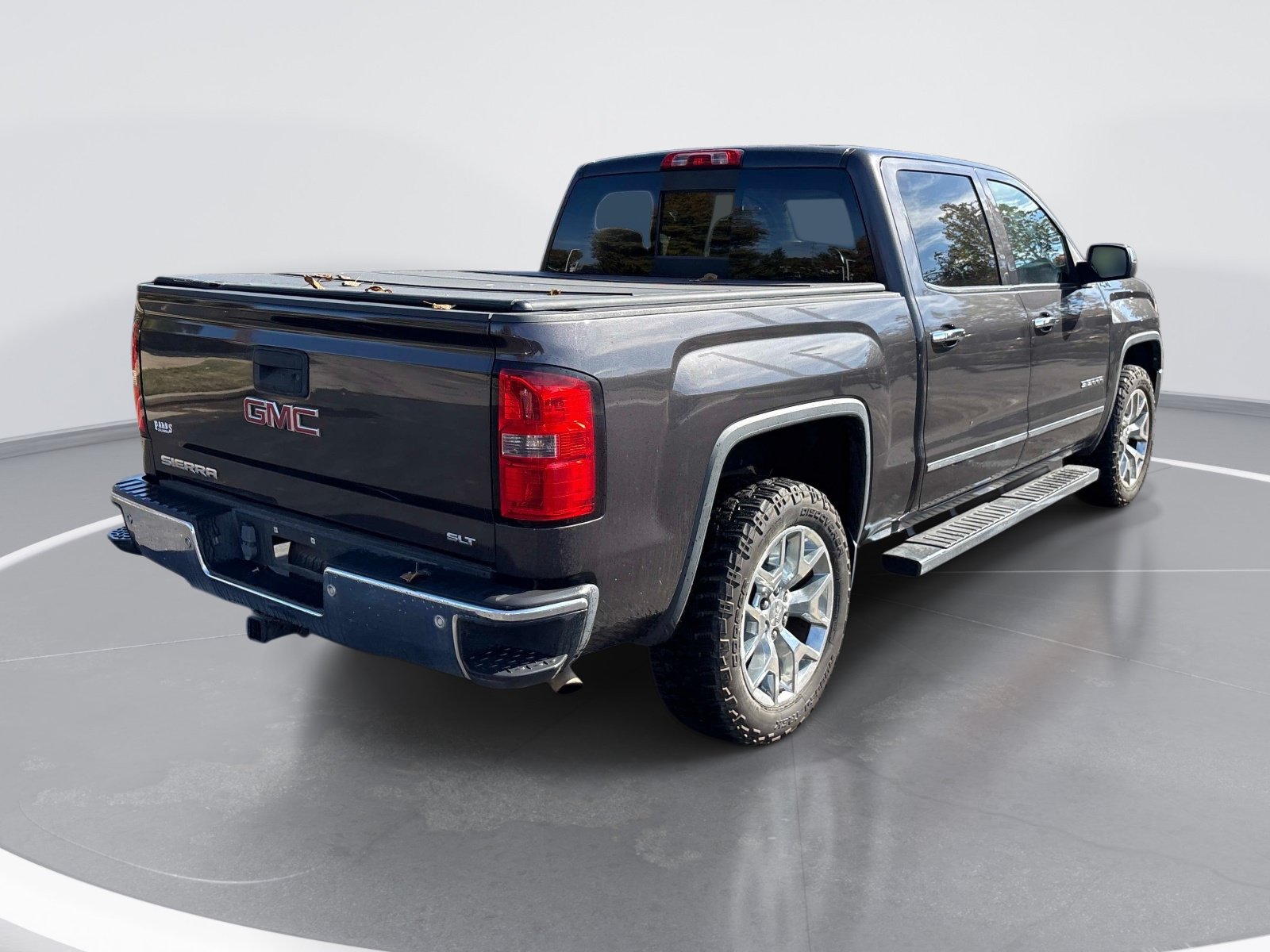 Used 2014 GMC Sierra 1500 SLT w/ SLT Crew Cab Value Package AWD/4WD image 8