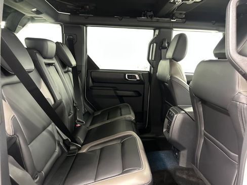 New 2026 Ford Bronco Outer Banks w/ Sasquatch Package image 29