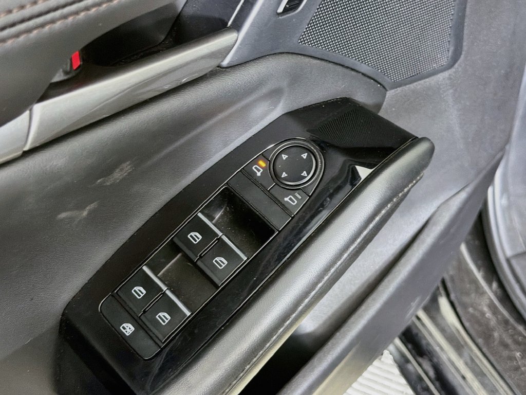 Used 2024 MAZDA MAZDA3 s FWD image 20