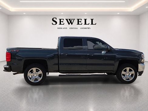Used 2018 Chevrolet Silverado 1500 LT w/ Texas Edition AWD/4WD image 5