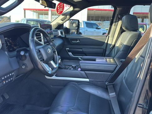Used 2022 Toyota Tundra Platinum w/ Advanced Package image 8