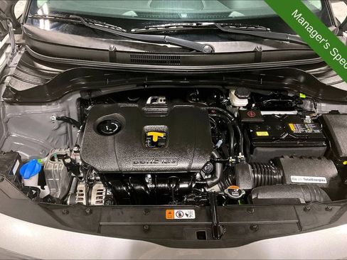 Used 2025 Kia Soul LX w/ LX Technology Package FWD image 11