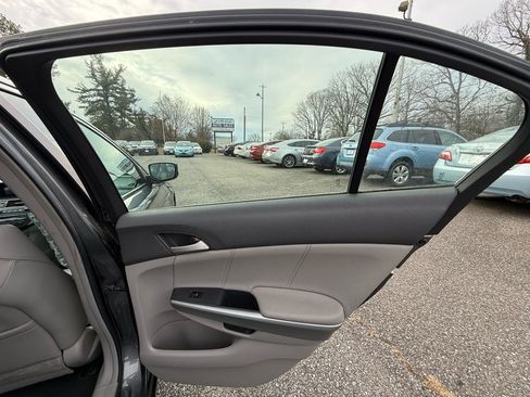 Used 2009 Honda Accord EX-L image 16