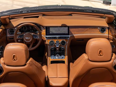 Certified 2022 Bentley Continental GT AWD/4WD image 4