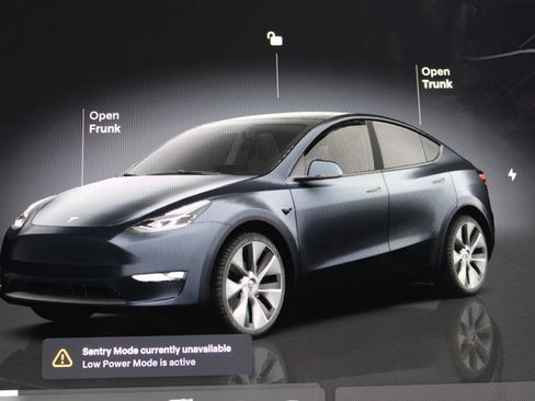 Used 2024 Tesla Model Y Long Range image 41