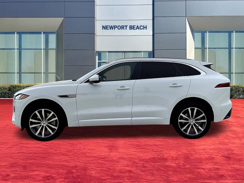 New 2026 Jaguar F-PACE R-Dynamic S image 2