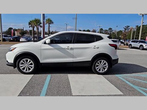 Used 2018 Nissan Rogue Sport S w/ S Appearance Package image 25