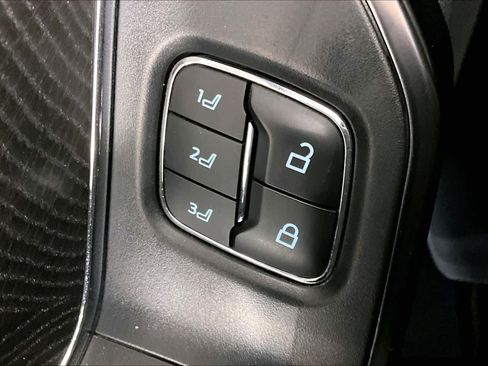 Used 2024 Ford F350 Platinum w/ FX4 Off-Road Package AWD/4WD image 29