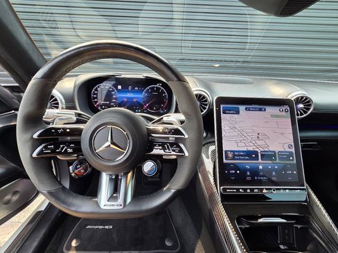 Used 2022 Mercedes-Benz SL 63 AMG 4MATIC image 9