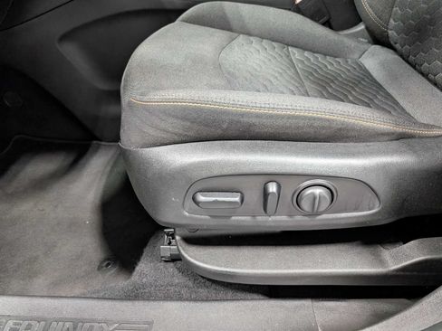 Used 2021 Chevrolet Equinox LT w/ LPO, Cargo Package AWD/4WD image 38