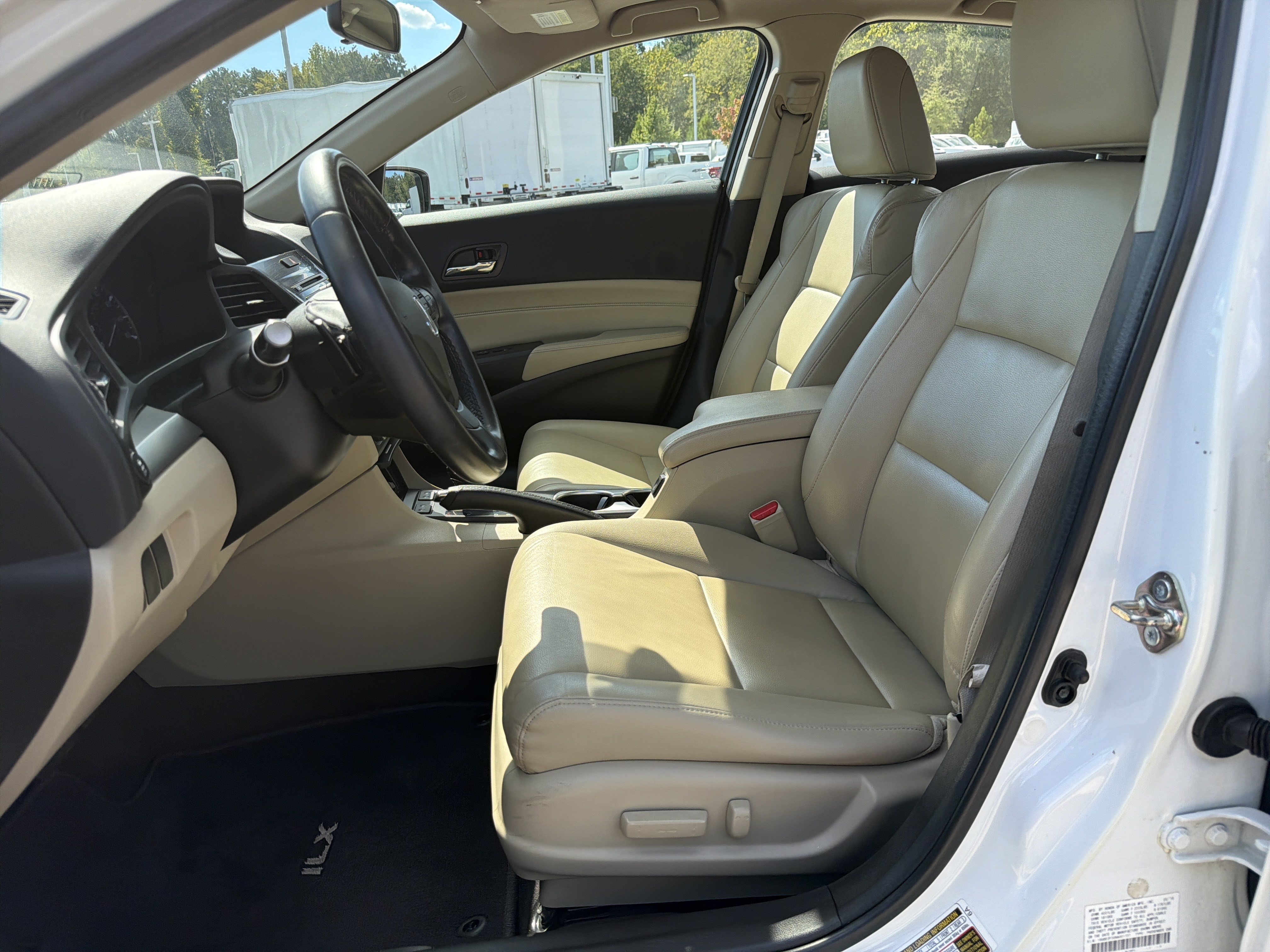 Certified 2017 Acura ILX FWD image 16