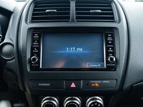 Used 2023 Mitsubishi Outlander Sport ES AWD/4WD image 14