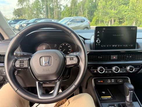 Used 2025 Honda CR-V EX-L image 4