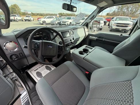 Used 2015 Ford F250 XLT w/ XLT Value Package RWD image 6