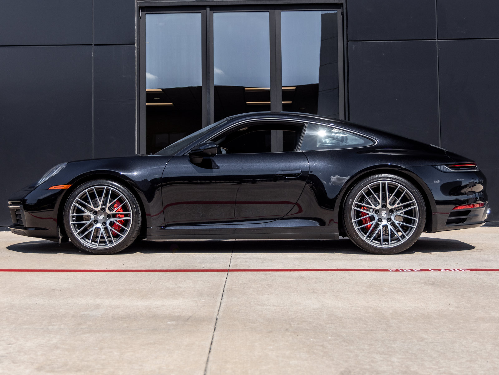 Certified 2024 Porsche 911 Carrera S RWD image 2