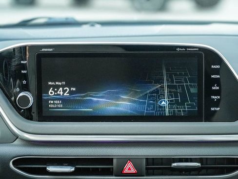 Used 2022 Hyundai Sonata Limited w/ Cargo Package FWD image 16