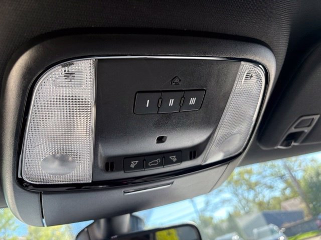 Used 2023 Dodge Durango R/T w/ Blacktop Package AWD/4WD image 38