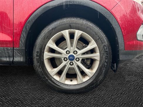 Used 2018 Ford Escape SE w/ SE Sync 3 Package image 11