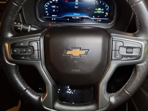 Used 2022 Chevrolet Suburban LT RWD image 7