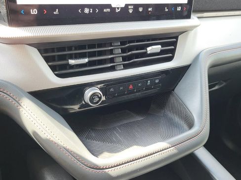Certified 2025 Ford Explorer Active RWD image 8