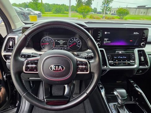 Used 2021 Kia Sorento SX AWD/4WD image 16