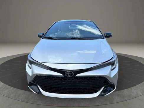 Used 2023 Toyota Corolla SE FWD image 2