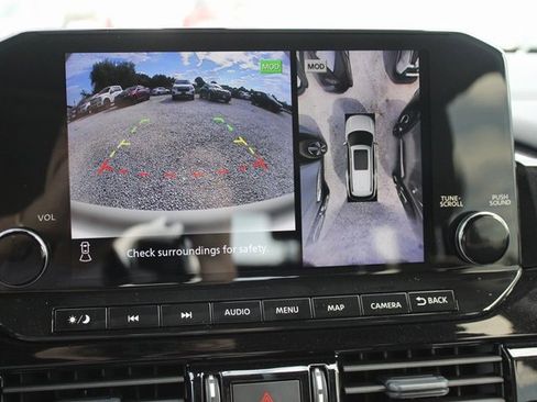 New 2025 Nissan Pathfinder Platinum w/ Lighting Package (N92) image 14