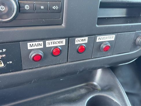 Used 2013 Chevrolet Express 2500 w/ Cold Climate Package RWD image 24