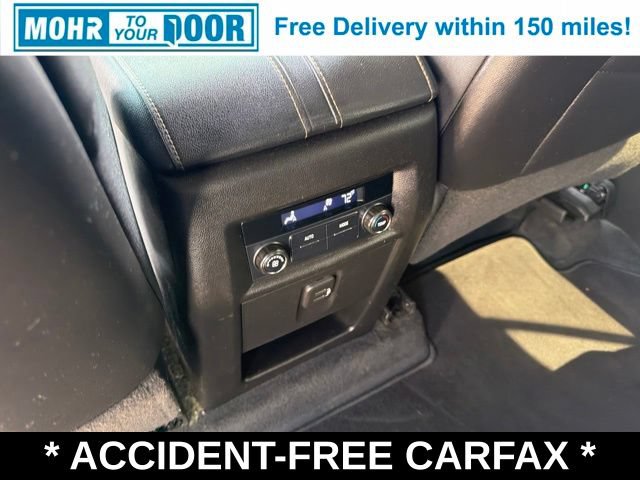 Used 2022 Chevrolet Traverse LT FWD image 44
