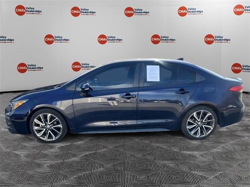 Used 2022 Toyota Corolla SE w/ SE Premium Package image 4