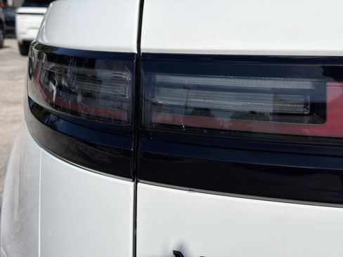 New 2026 Land Rover Range Rover Velar Belgravia AWD/4WD image 10