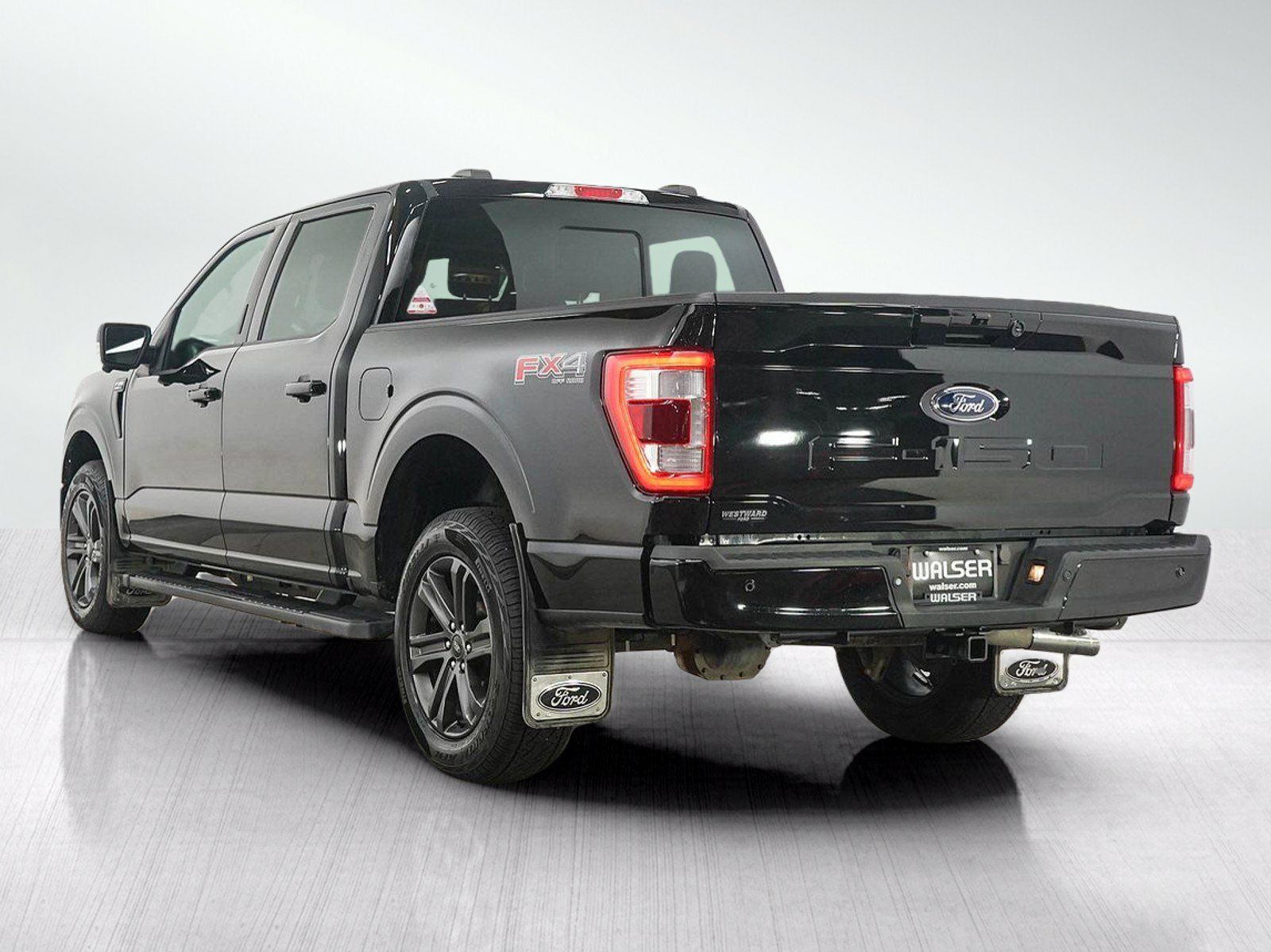 Used 2023 Ford F150 Lariat w/ Equipment Group 502A High AWD/4WD image 3