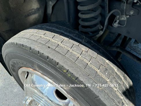 Used 2012 Ford F550 2WD Regular Cab Super Duty w/ Payload Upgrade Pkg image 65