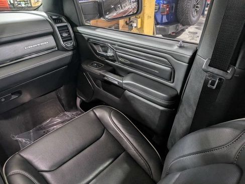 Used 2023 RAM 1500 Limited w/ Body Color Bumper Group AWD/4WD image 17